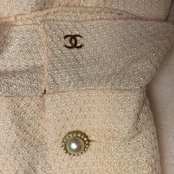 Authentic Chanel Vintage 02P Pale Pink Bouclé Tweed Zip Jacket - Size 38 - Picture 2 of 15